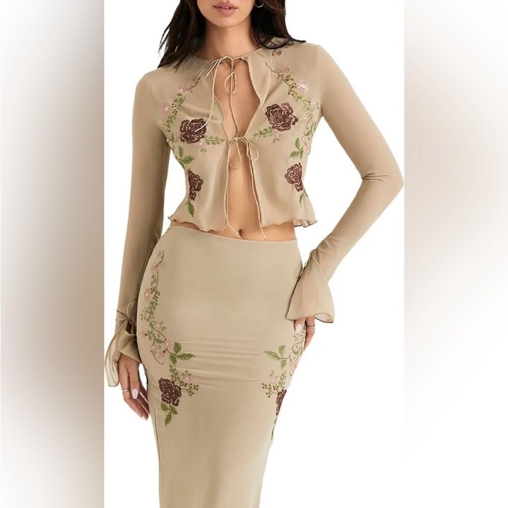 NWT HOUSE OF CB 'Lailah' Artichoke Floral Maxi Skirt Medium $135